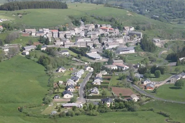 Les 1000 Fleurs 度假居 Saint-Front (Haute-Loire)